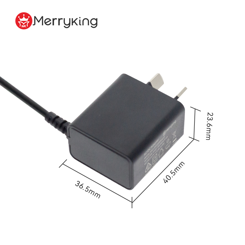 12,6 V 1 A spínaný adaptér