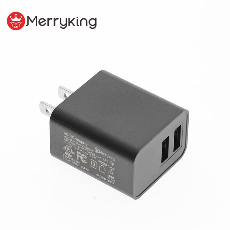 US dugó 5 V 500 mA USB A dupla töltő