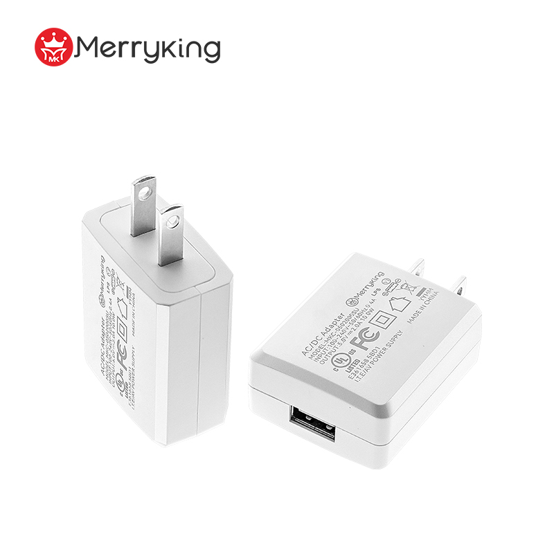Americký štandard 5 V 1,5 mA mini prenosný nabíjač