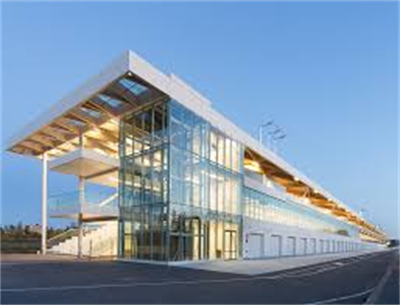 Advantages and Disadvantages of Curtain Wall Construction