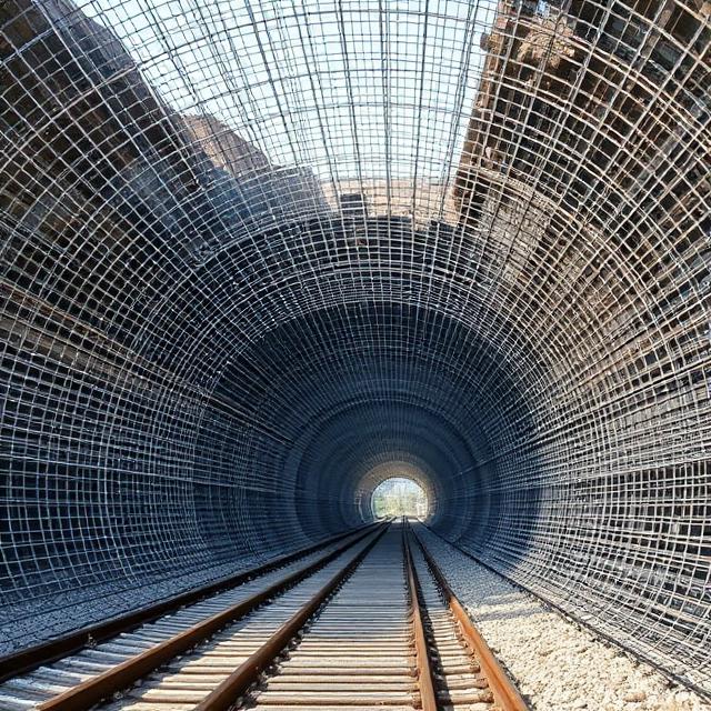 mesh application tunnel.jpg