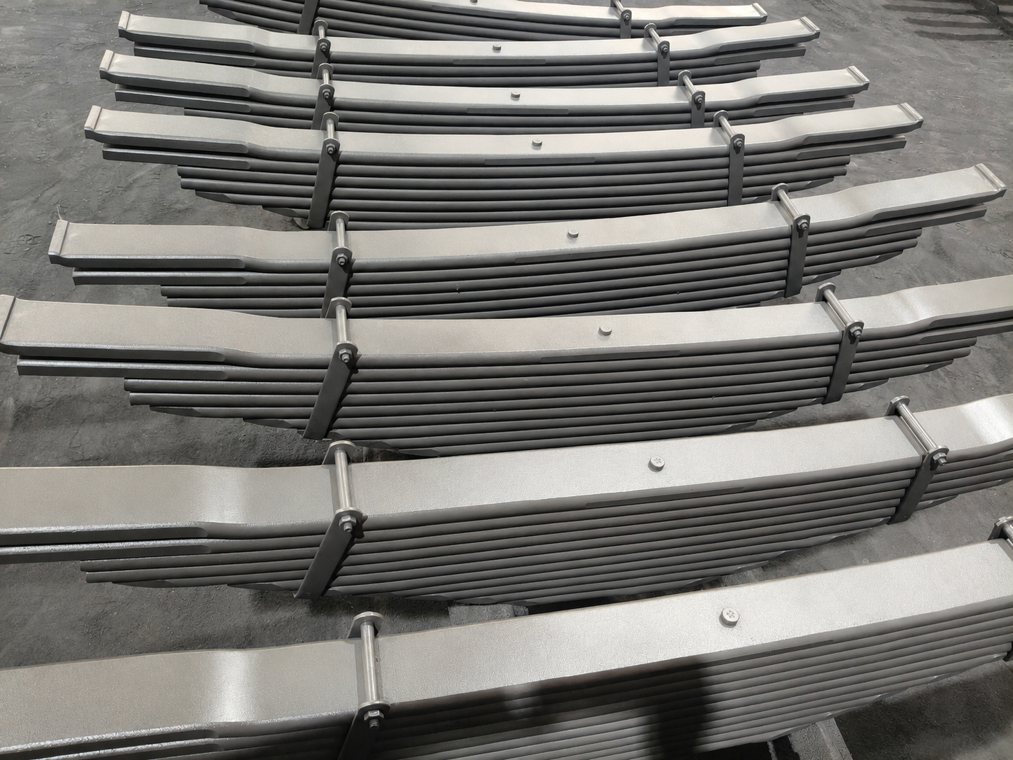 Huayu Leaf Spring Hot Models: MAN 81434026328 & Volvo 257658 Leaf Spring Assemblies,Strengthening Its Position in the European Commercial Vehicle Market