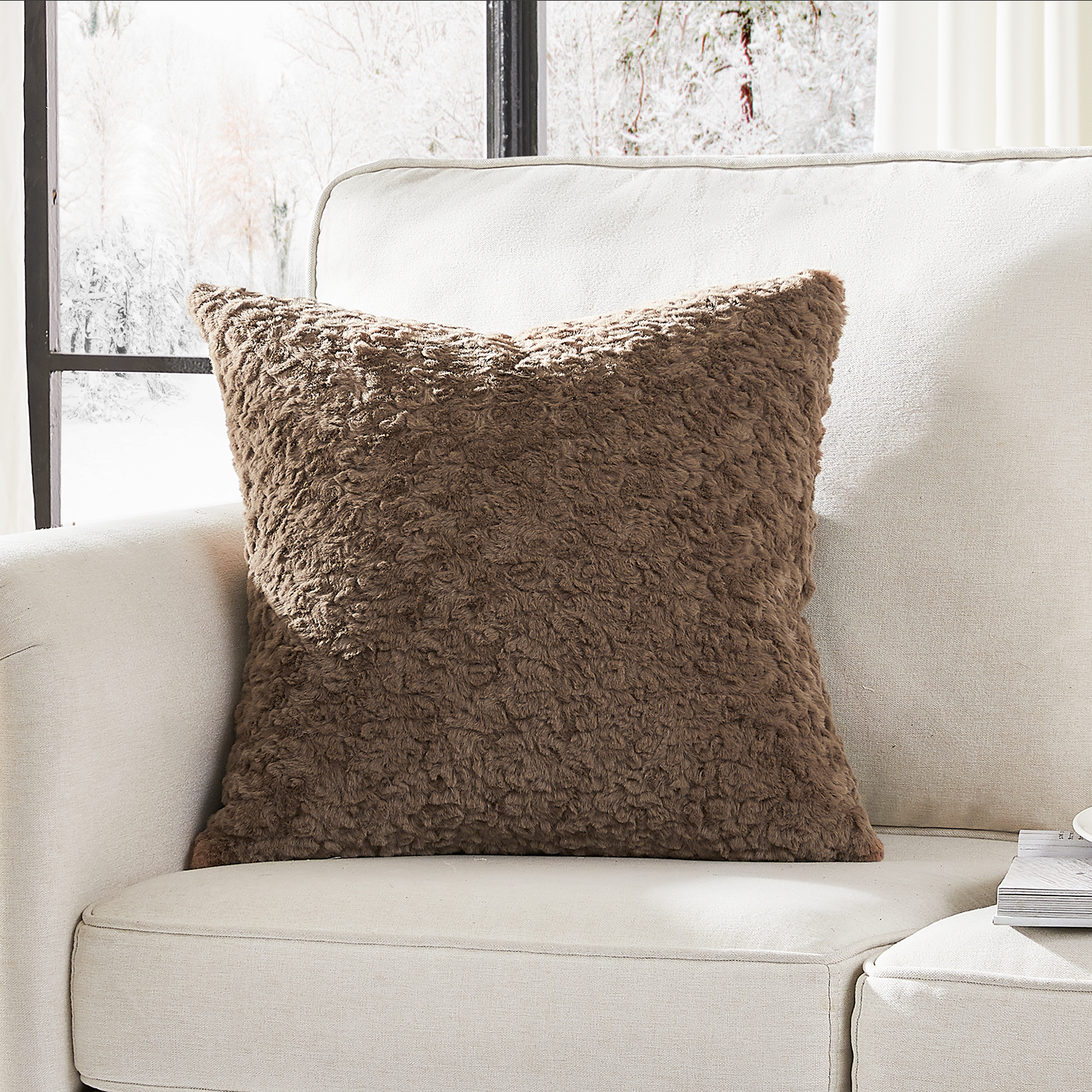 What are the standard testing requirements for a contract Cushion&pillow