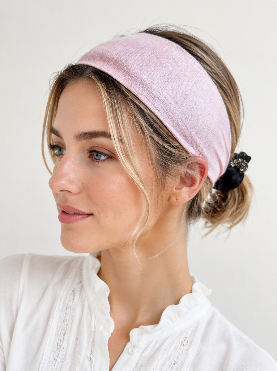 Headband with velcros