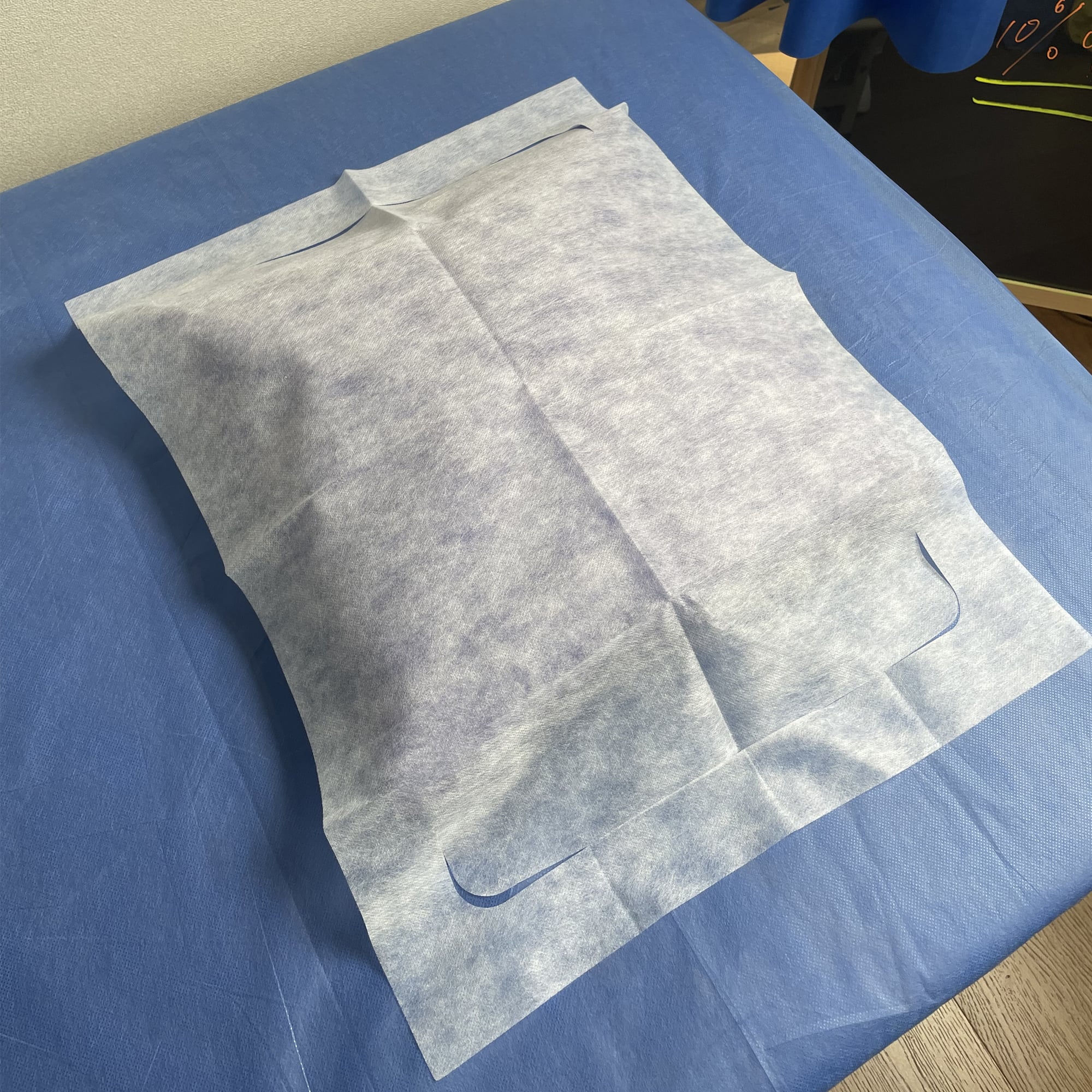 Disposable pillow sheet 