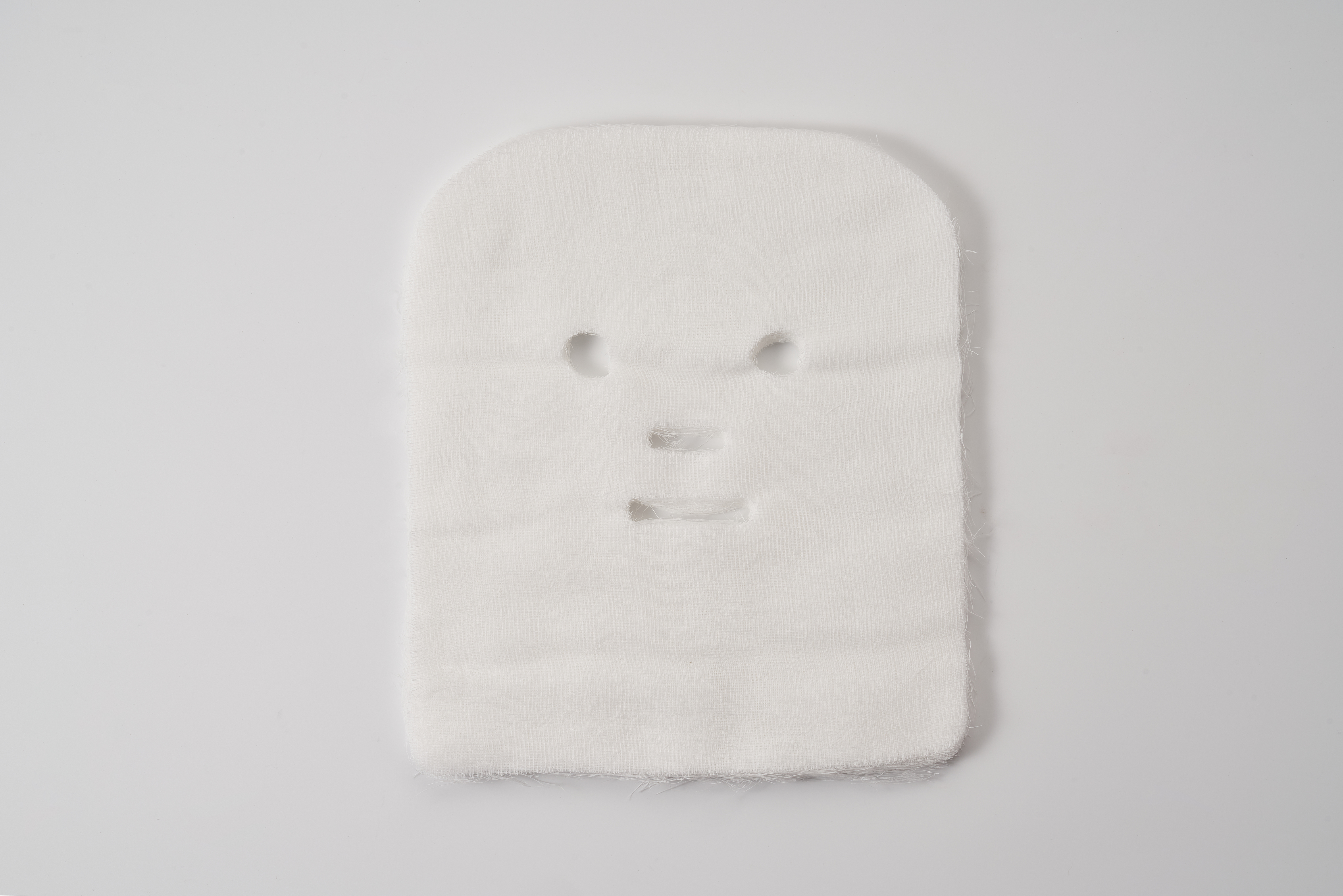 Disposable face mask 