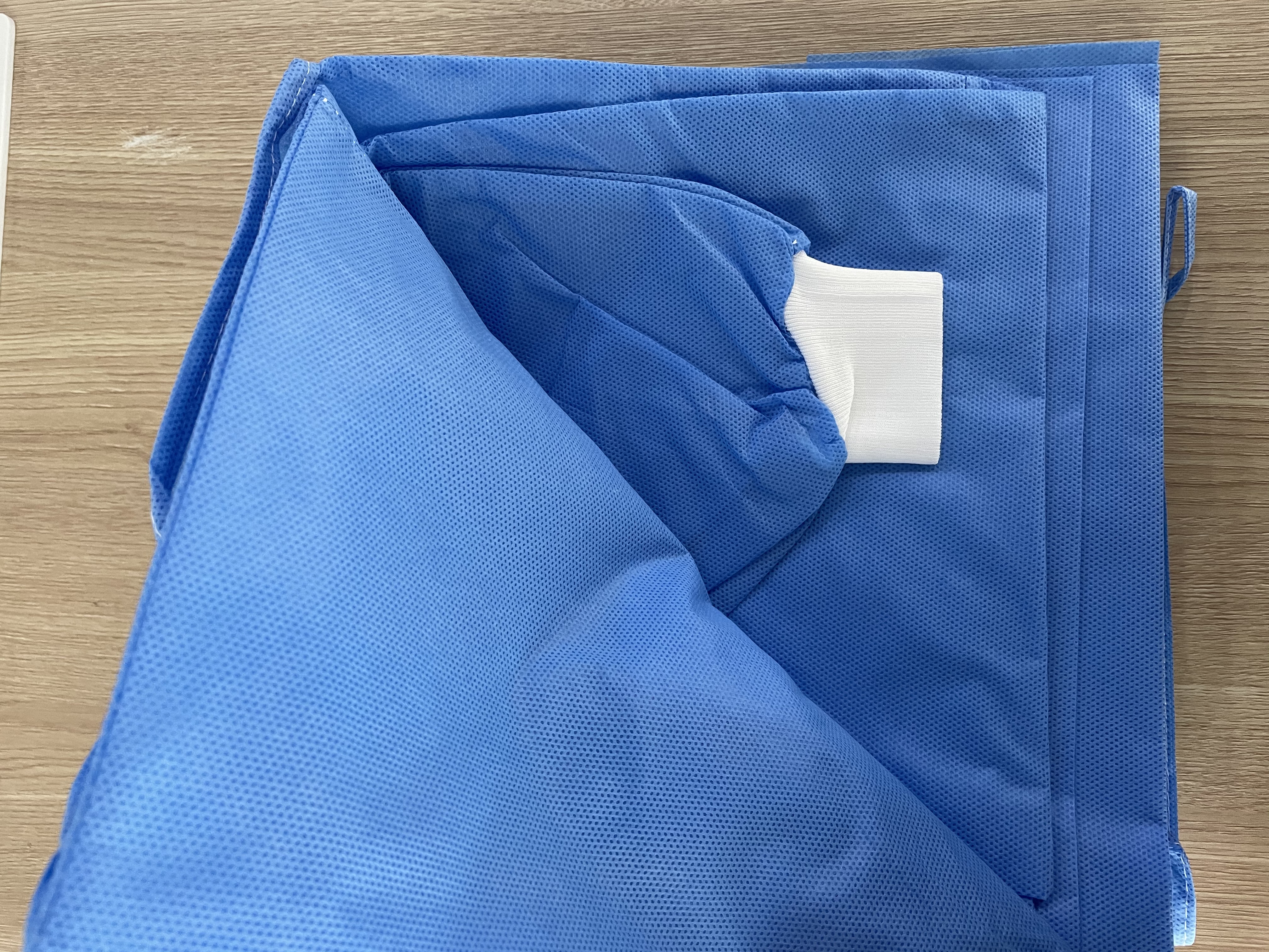 Where to Buy Reliable Dental Isolation Gowns in Bulk