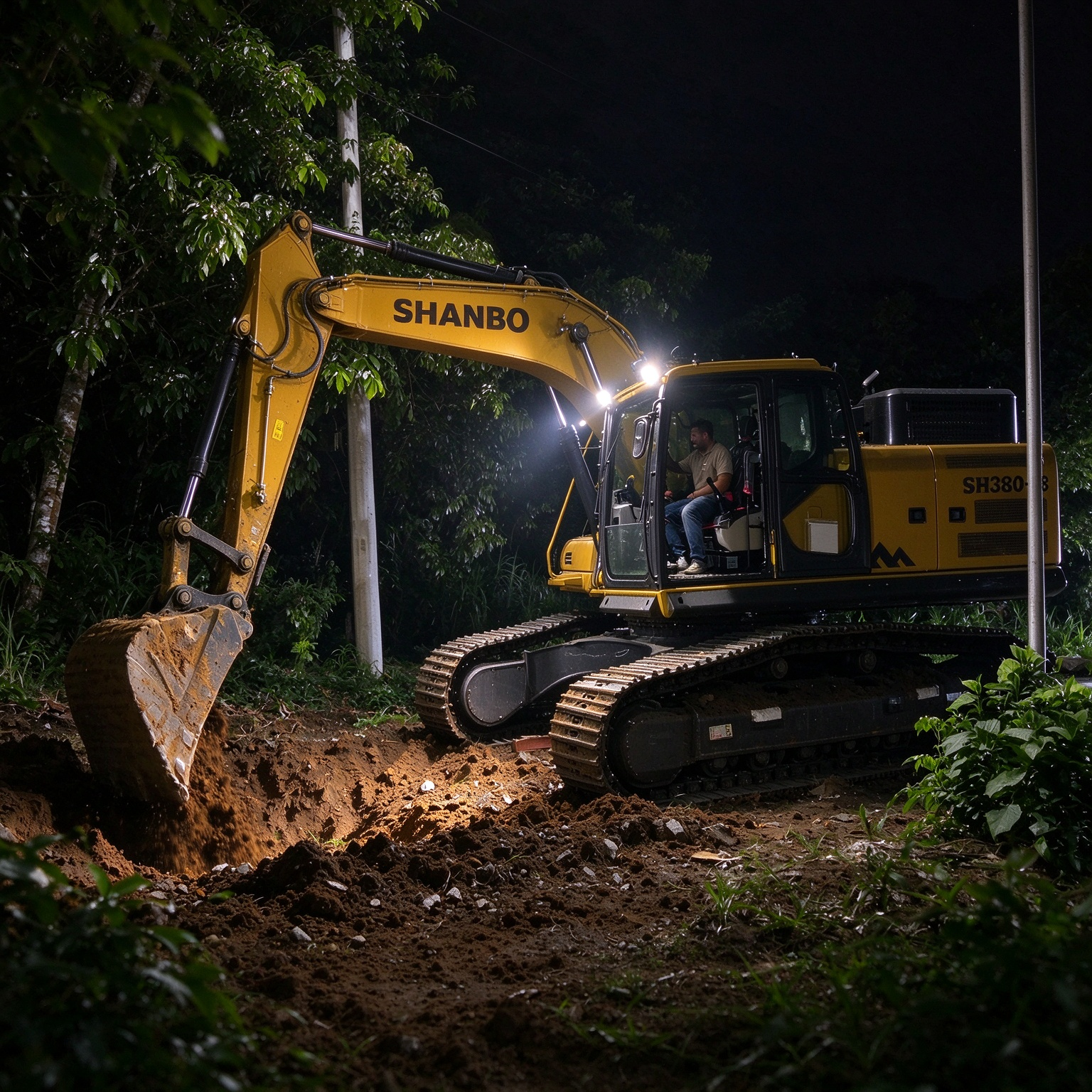 SHANBO SH380-8 Excavator Handover in Ecuador, Site Commissioning & Genuine Customer Feedback