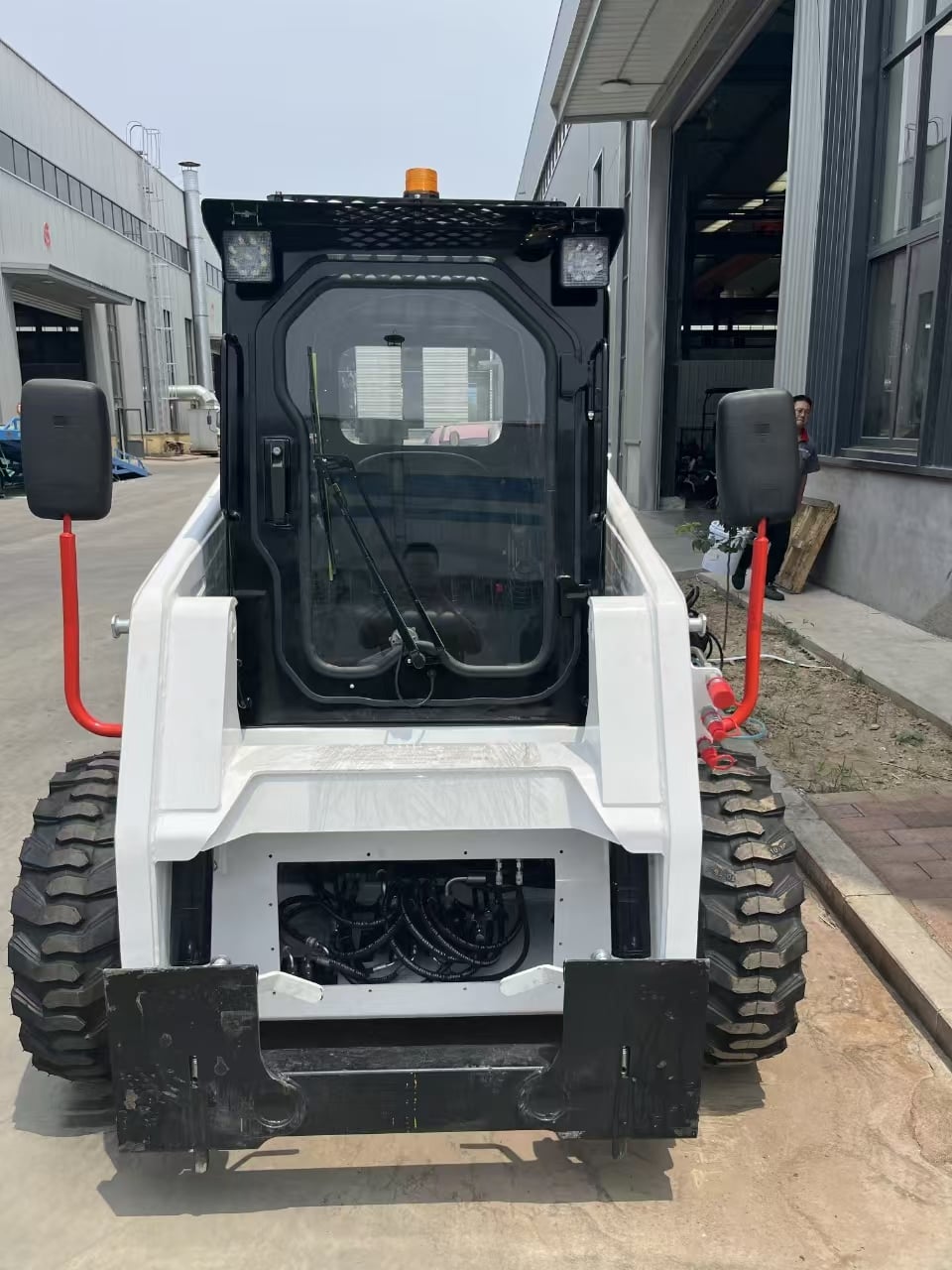 Skid Wheel Loader