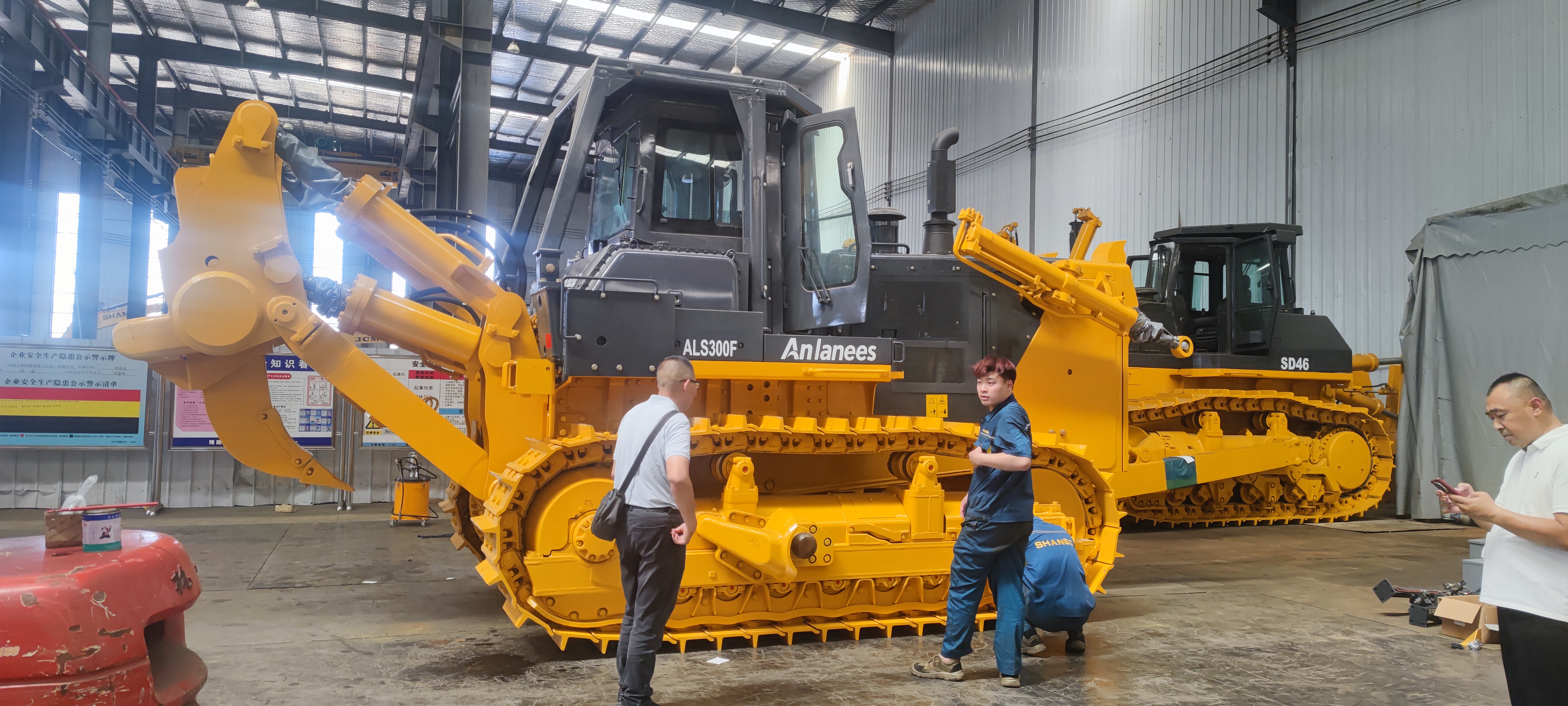 ALS300F Heavy-Duty Crawler Bulldozer Successfully Delivered to Nigeria for Mining Earthmoving Operations