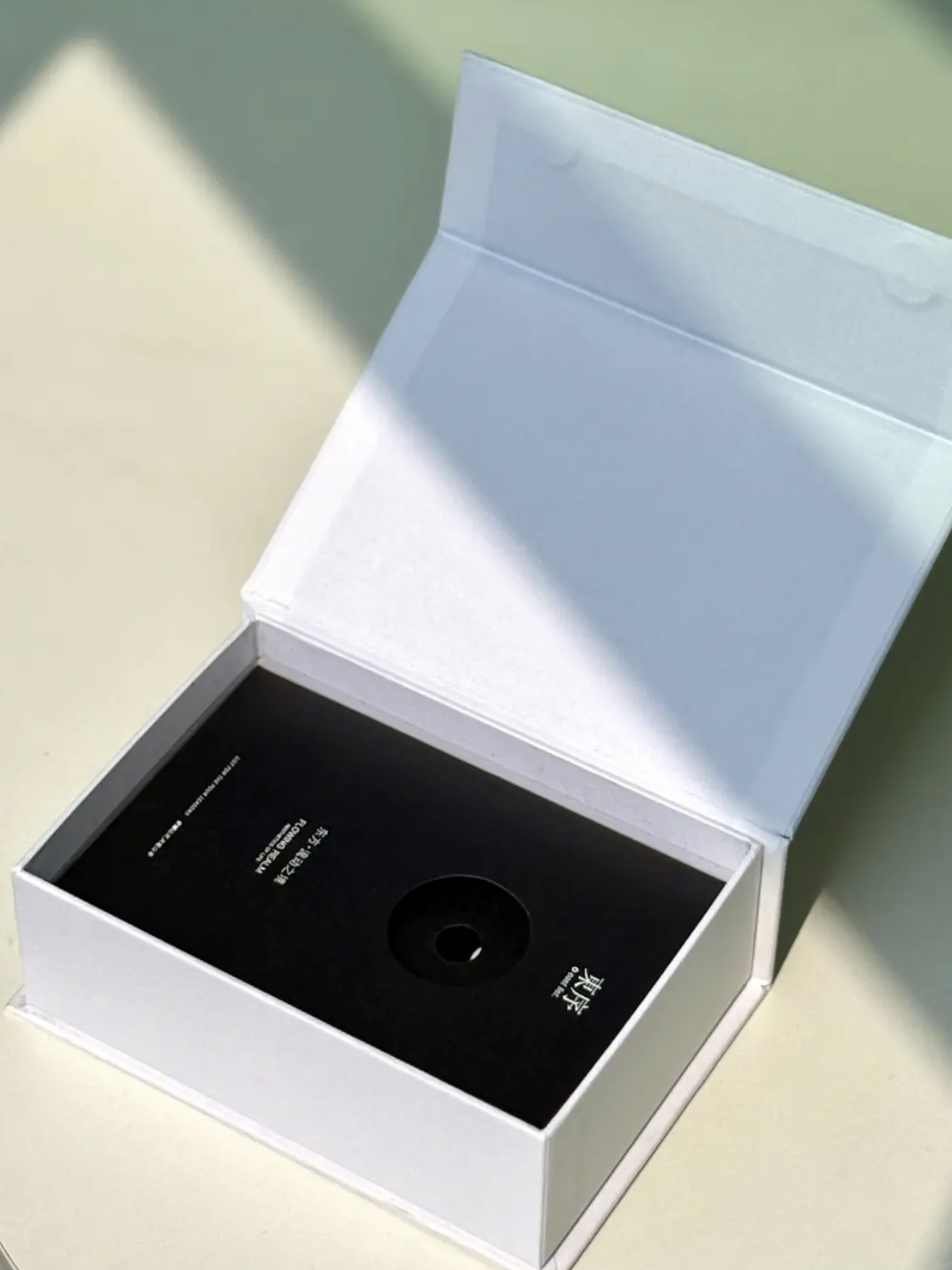 How Does Perfume in Box Packaging Influence Product Presentation and Perception?