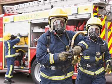 5 Factors to Consider When Selecting Firefighter Protective Suit