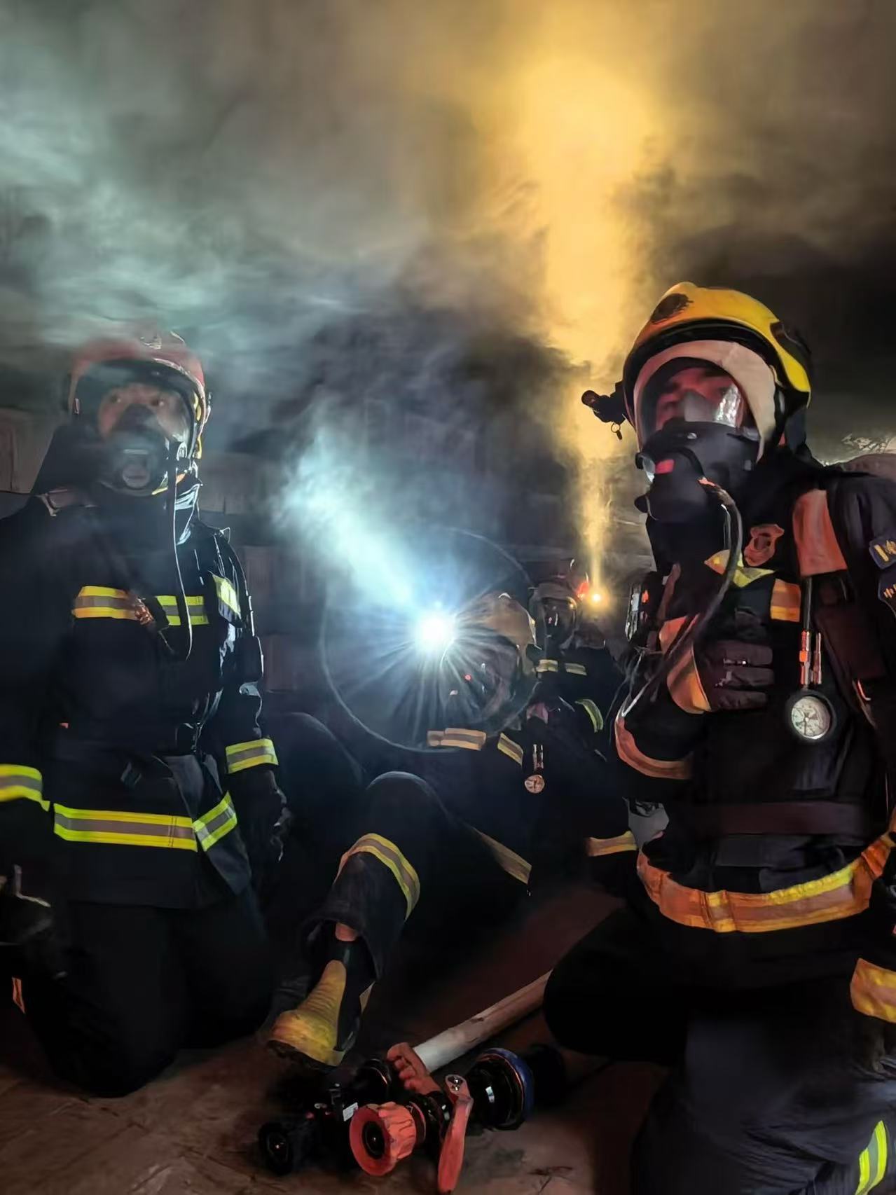 ANBENFIRE Firefighting Gear: Reliable Protection In High-Risk Rescue Missions