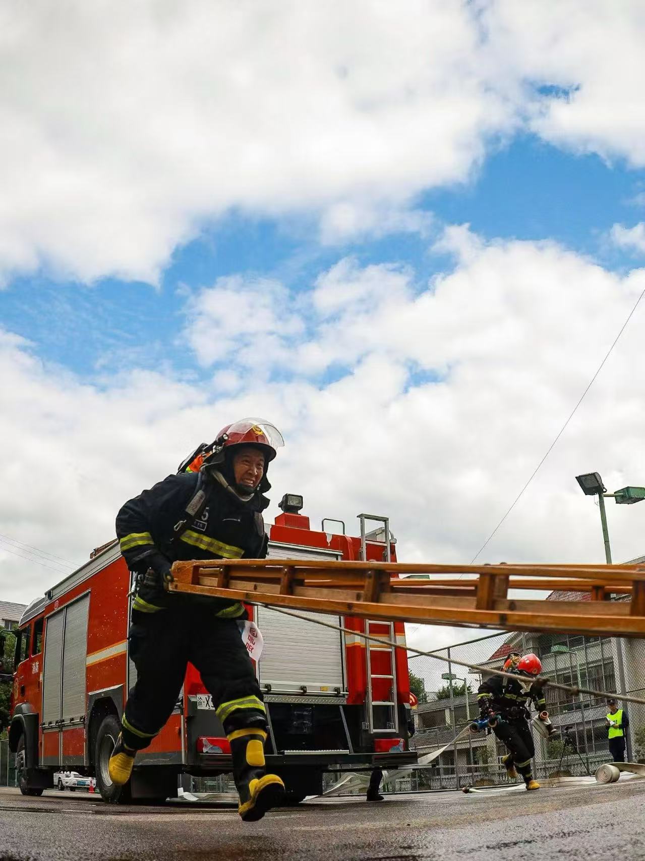 ANBENFIRE Firefighting Suits & Gear: Tested & Proven in Domestic Firefighting Drills