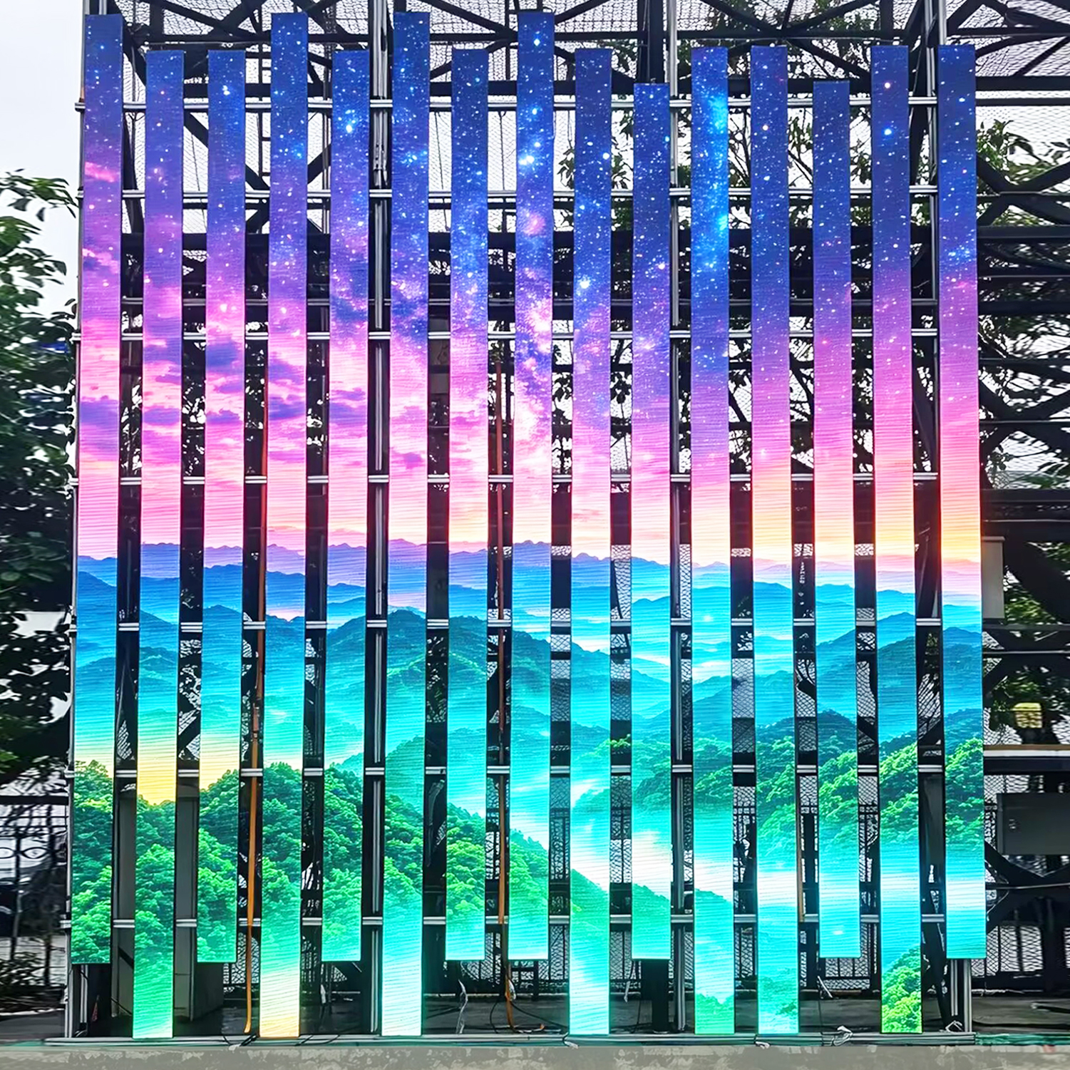Huizhou Desay Intelligent Technology’s New WT Outdoor LED Wallpaper Screen Completes Production for Its First Large-Scale Project