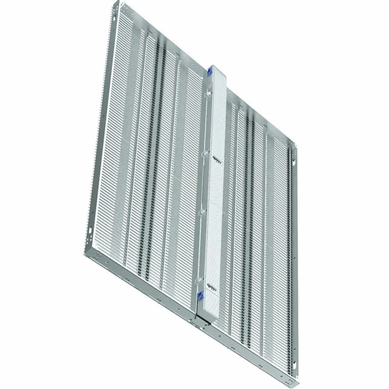 How to select the right form factor (portable, floor-standing, or wall-mounted) for LED poster displays in retail?