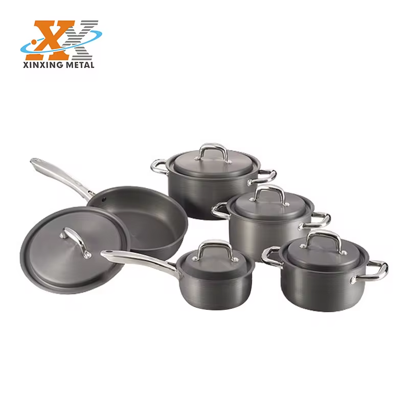  Enhancing the Art of Cooking through an All-Round Cookware Set
