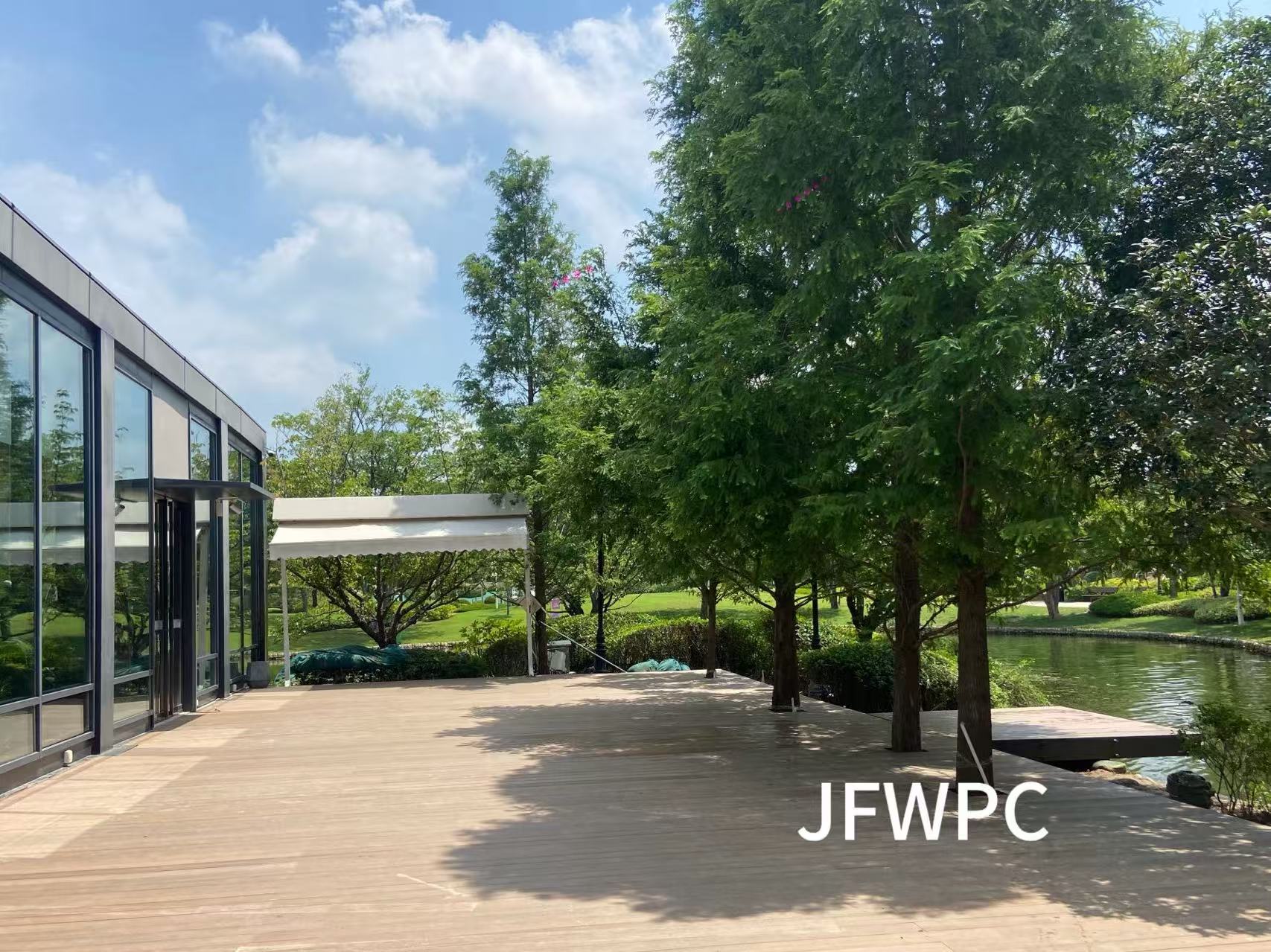 لماذا تختار ألواح التزيين المصنوعة من خليط الخشب والبلاستيك من شركة JFWPC