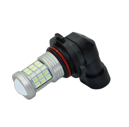 الاختيار بين مصابيح الضباب LED ومصابيح القيادة