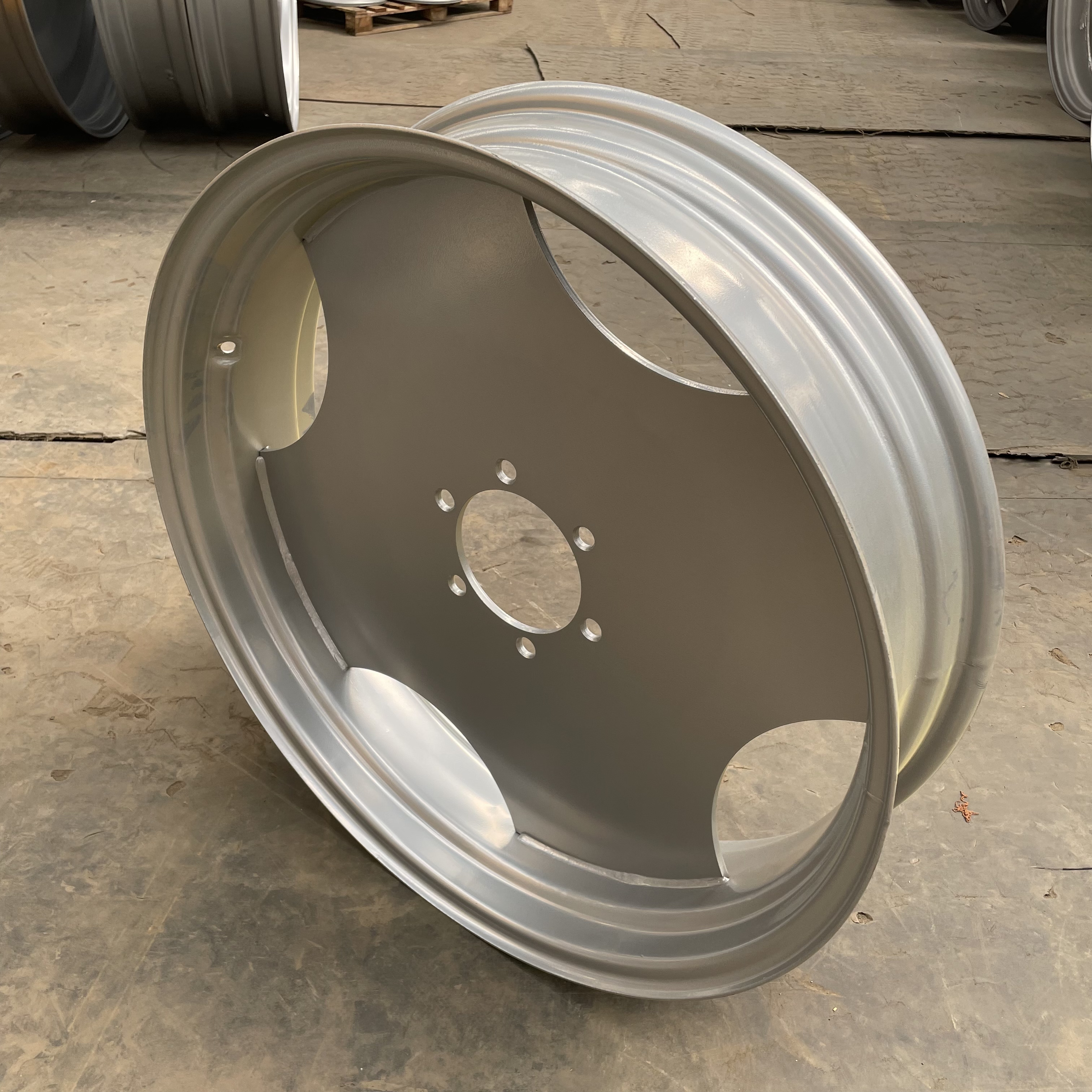 How Agricultural Steel Rims Enhance the Durability of Your Equipmen