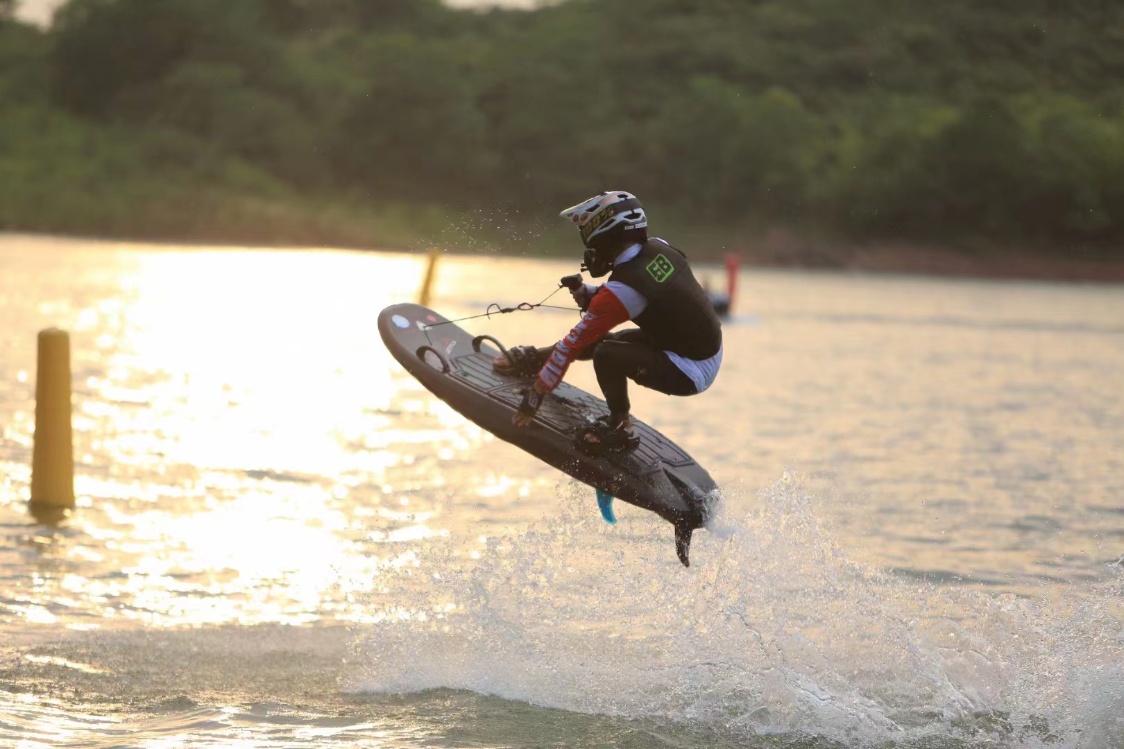 ການອອກແບບ hydrofoil ທີ່ທັນສະໄໝ