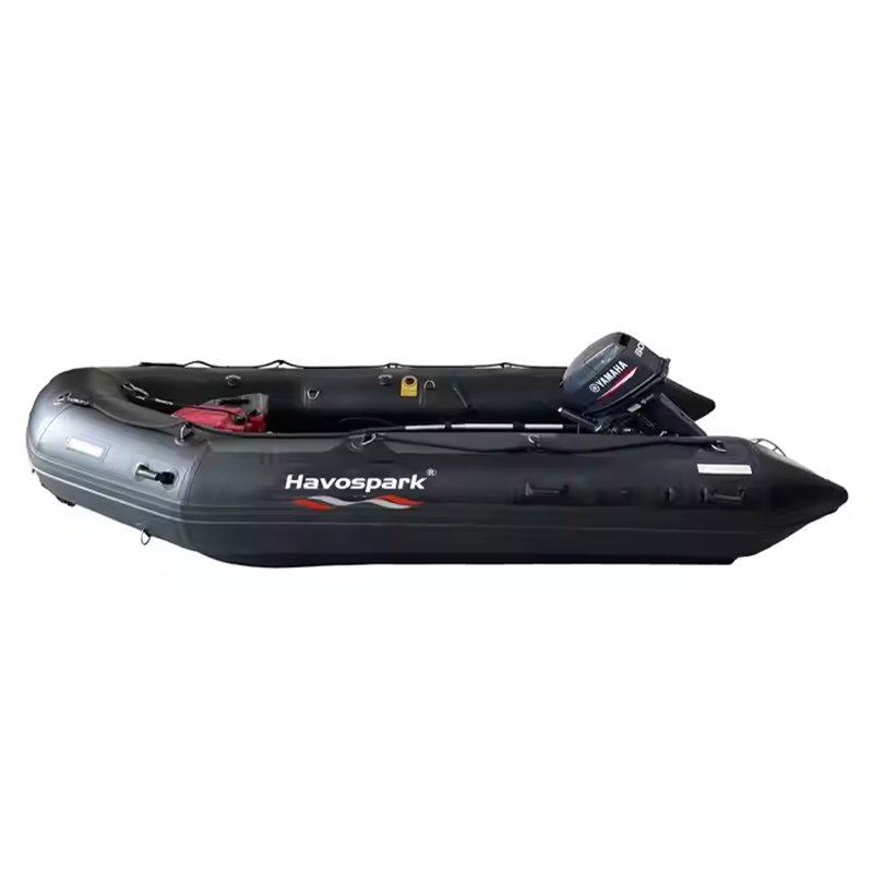 Bekvemmeligheten og komforten til mini små yachter for vannentusiaster
