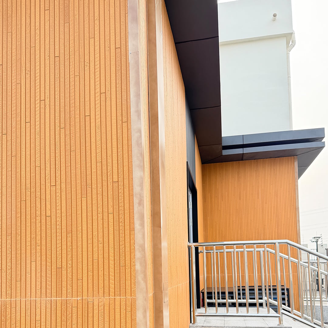 KTC Panneau Extérieur Veine Bois P5PWS1