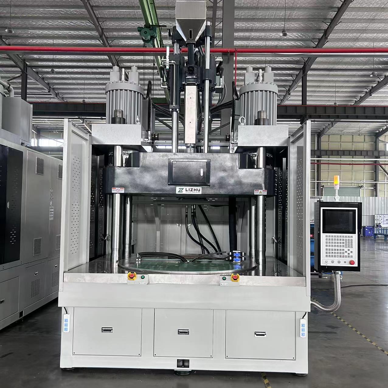 Discover the benefits of the desktop injection machine.