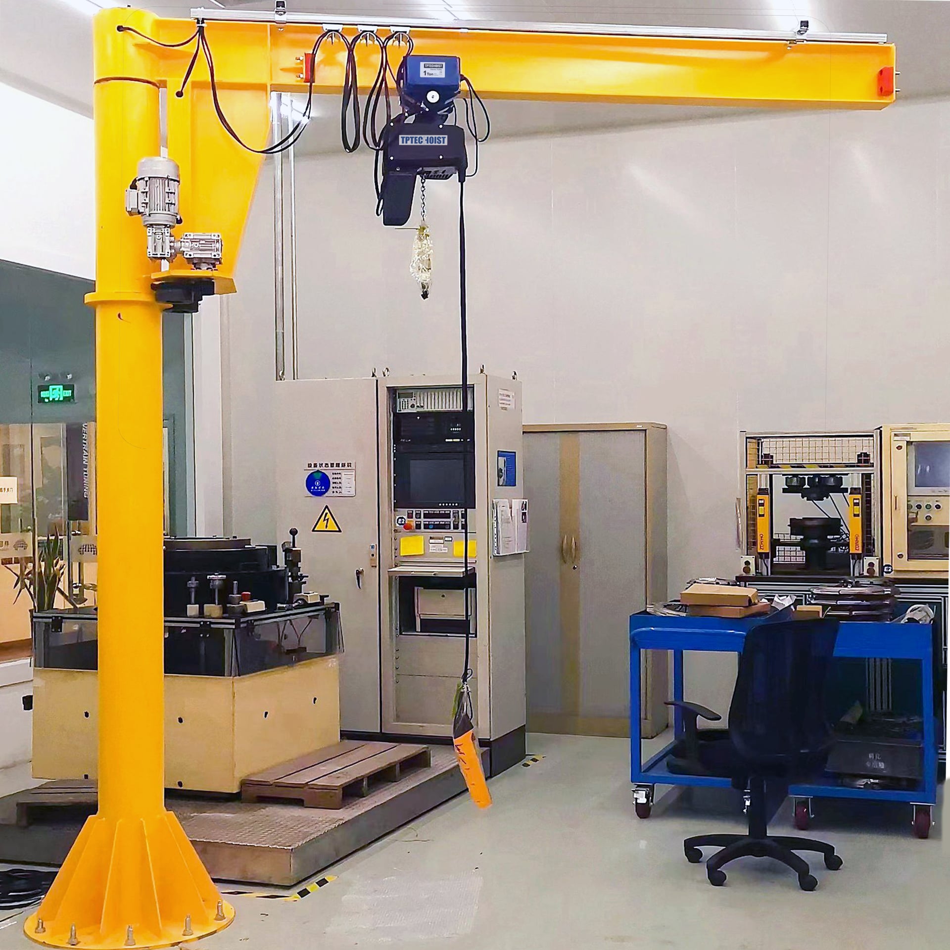 Factors to consider when choosing the right ex proof hoist for your work environment