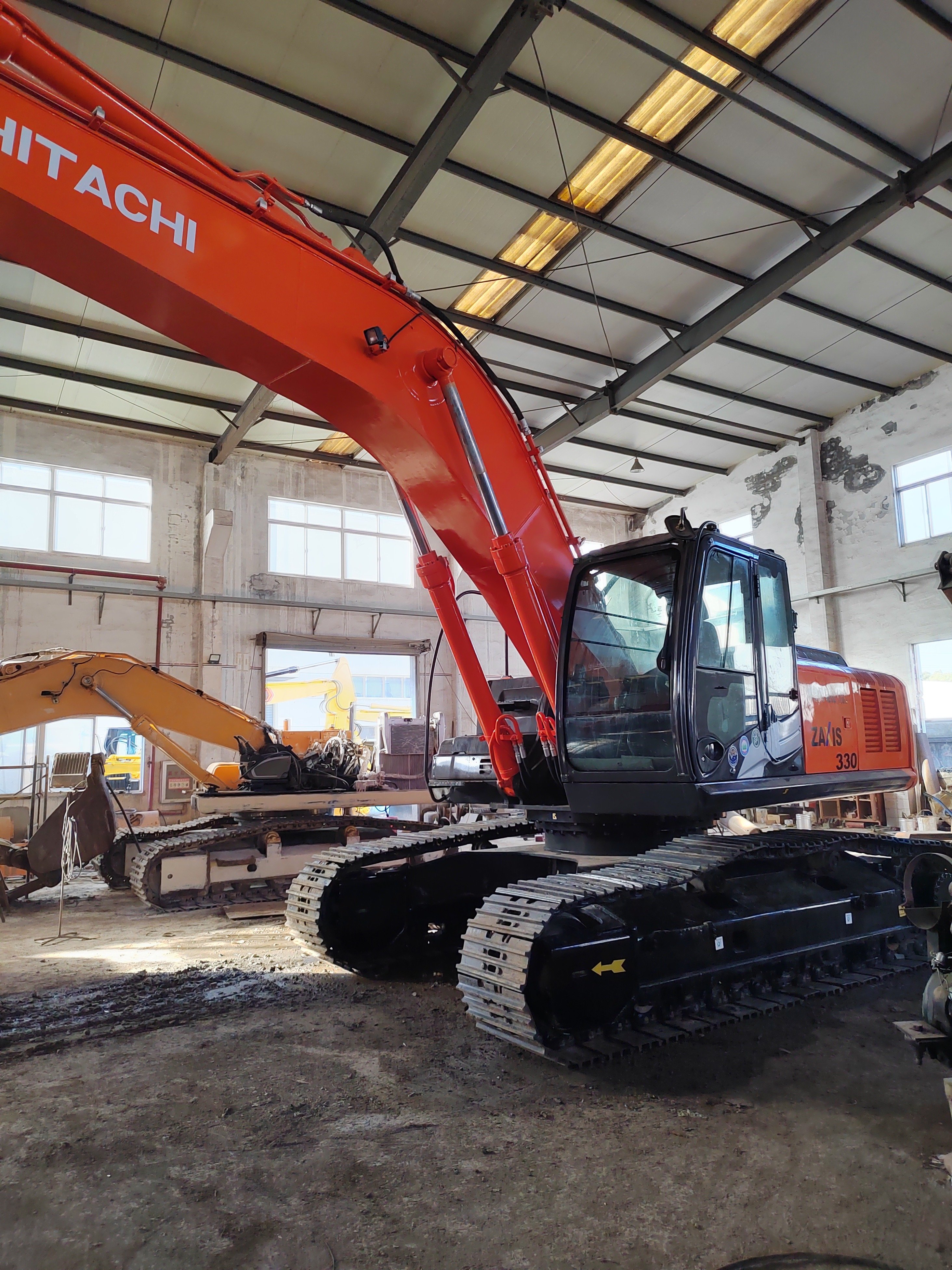 Chinese Source Used Excavator Supplier‑HITACHI ZX330, Price and Specifications
