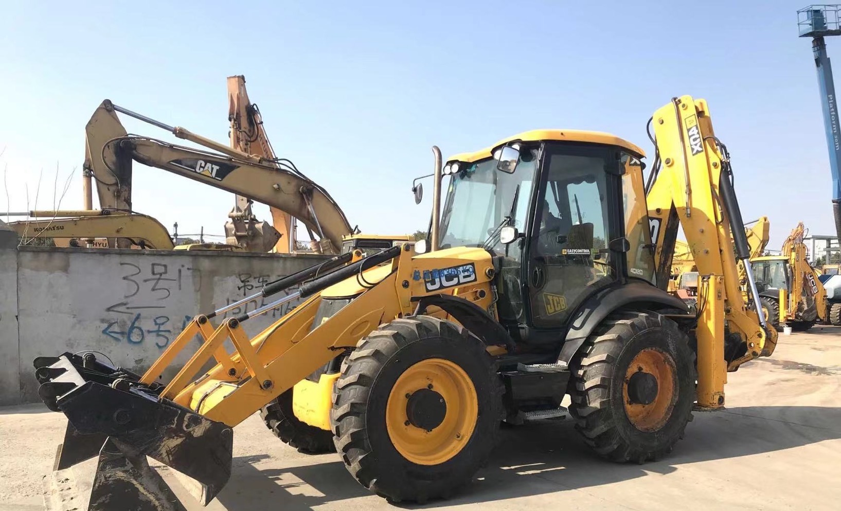 JCB 4CX (9).JPG