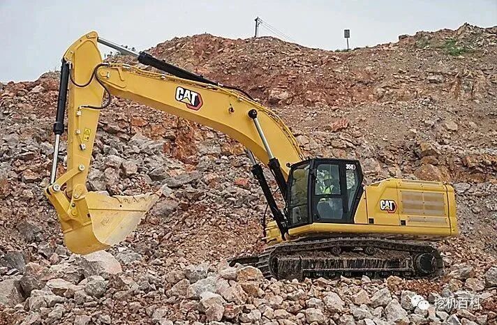 CAT 352 Classic inheritance, brand new upgrade