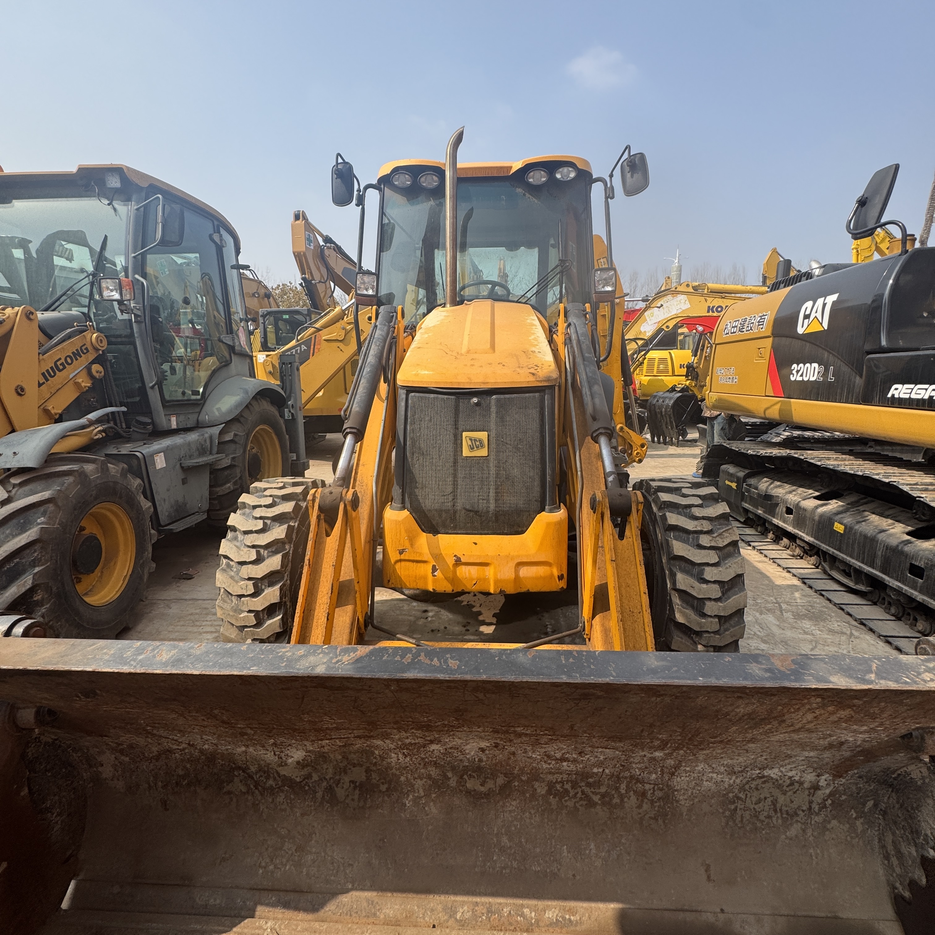 చైనీస్ వనరు ఉపయోగించిన బ్యాక్‌హో లోడర్‑JCB 3CX, ధర మరియు స్పెసిఫికేషన్లు