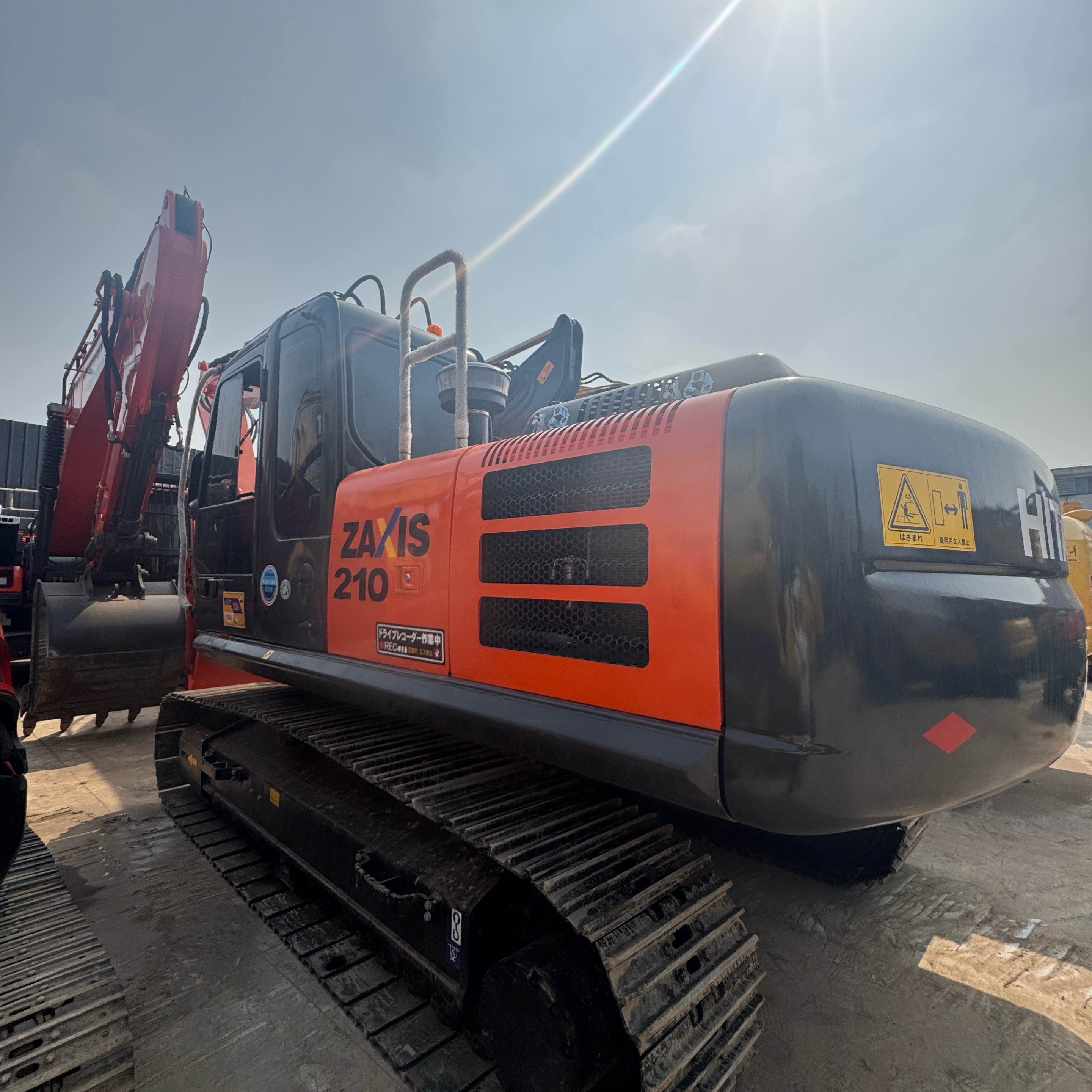 Chinese Source Used Excavator Supplier‑HITACHI ZX210, Price and Specifications
