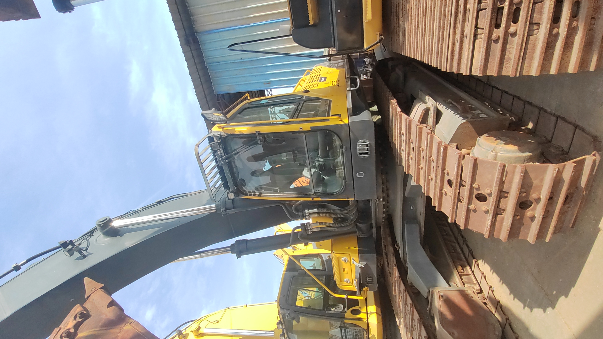 చైనీస్ వనరు ఉపయోగించిన ఎక్స్కావేటర్ సరఫర్‑VOLVO EC460BLC, ధర మరియు ప్రత్యేకతలు