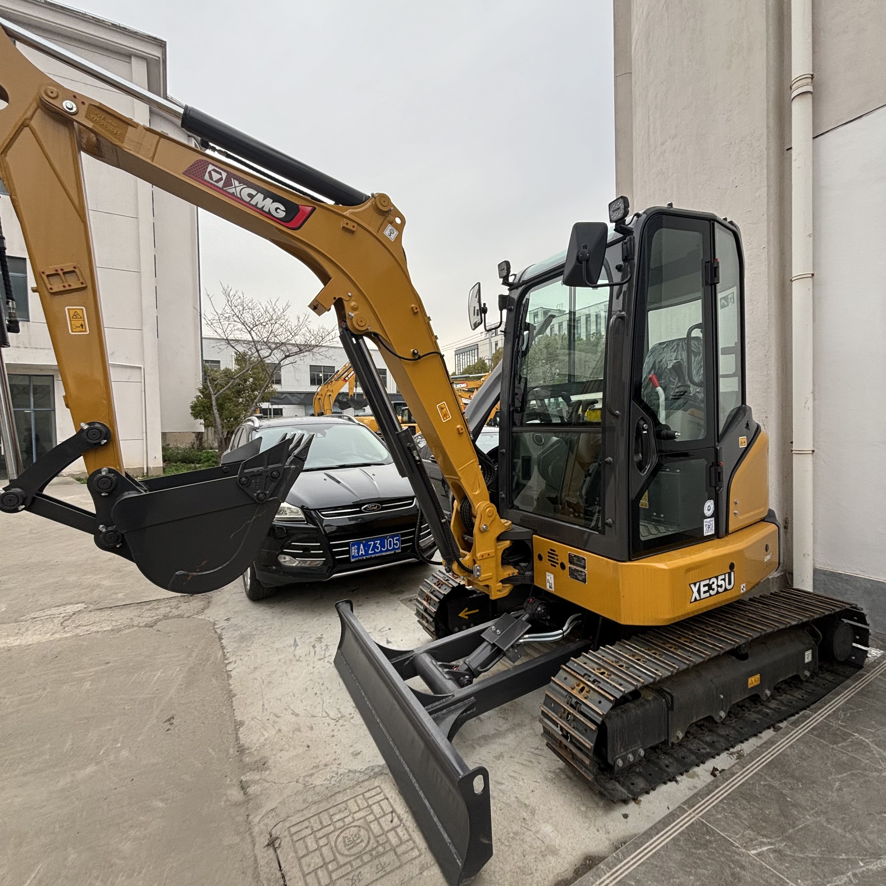Chinesischer Gebraucht-Bagger-Lieferant – XCMG XE35U, Preis und technische Daten