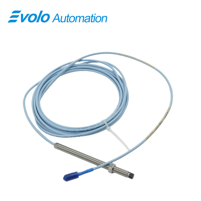 indukční snímač vzdálenosti 330102-00-45-15-02-00 řady 3300 XL, průměr 8 mm