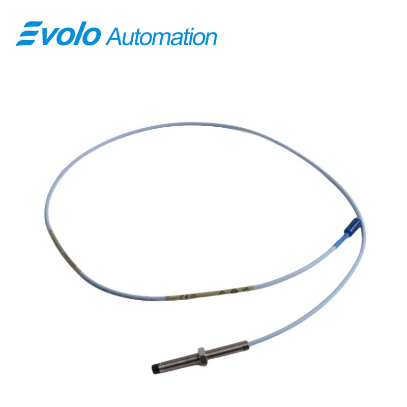 330101-00-28-10-12-CN, snímač blízkosti řady 3300 XL, průměr 8 mm