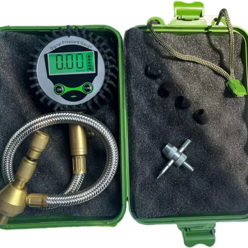 Off-road Vehicle Digital Tire Pressure Gauge Car Tire Pressure Function Number of the Price Is Favorable the Quality Is Good factory