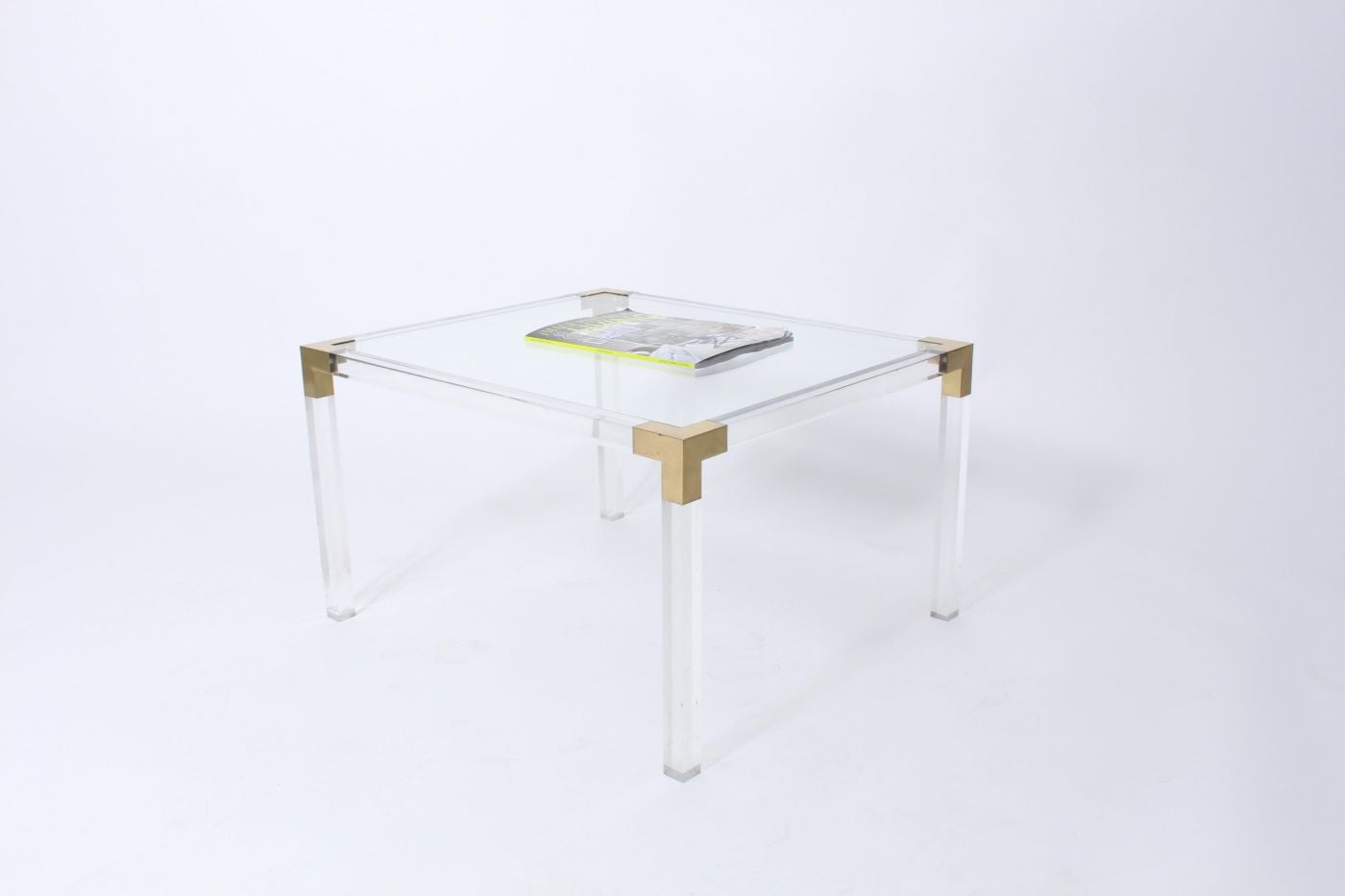 lucite coffee table vintage3.jpg