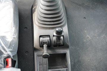 N7W 460 (13).jpg