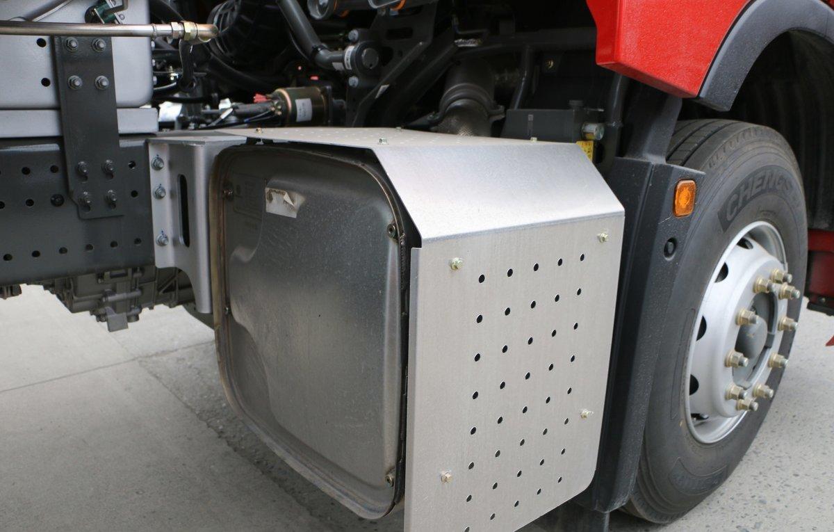 6X4 LNG 480 (8).jpg