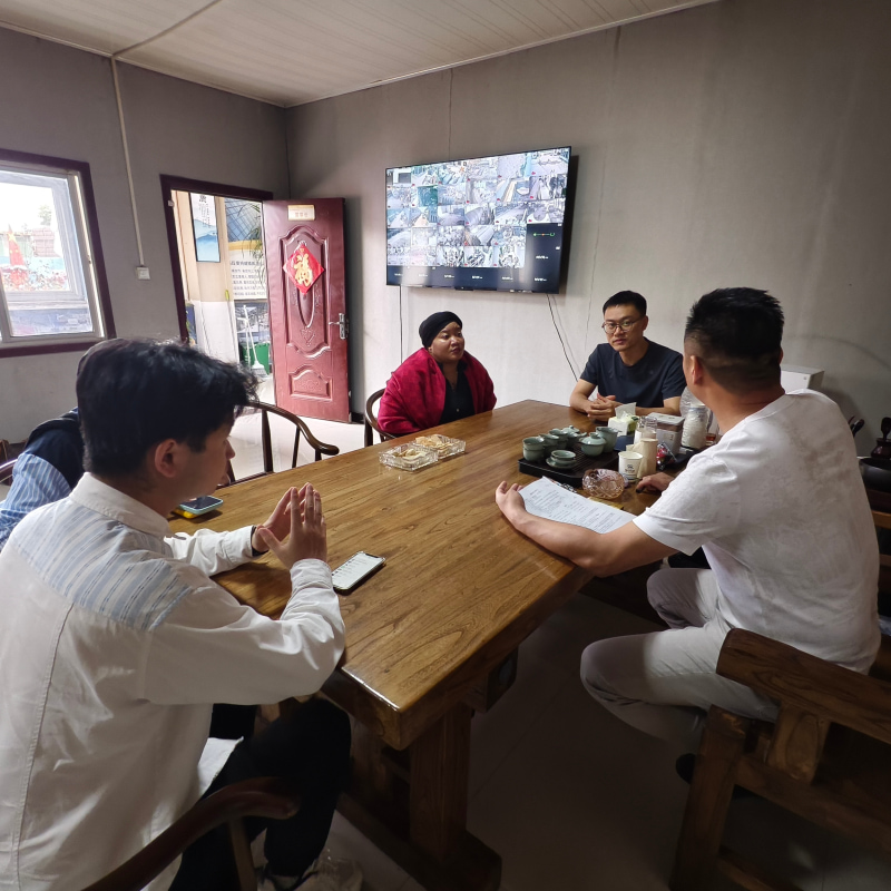Shangqiu Aotewei Receives Tanzanian Clients to Deepen International Cooperation on Distillation Equipment