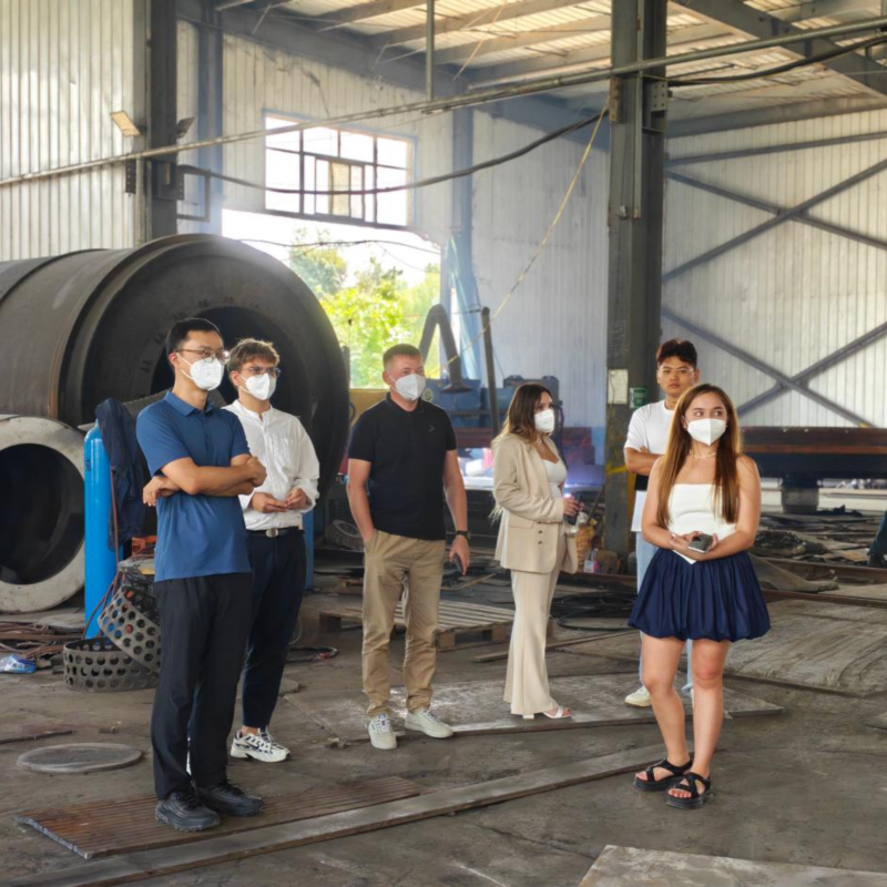 AoTeWei Welcomes Client from Tatarstan, Russia to Discuss 300‑Ton Crude Oil Refining Equipment Solutions
