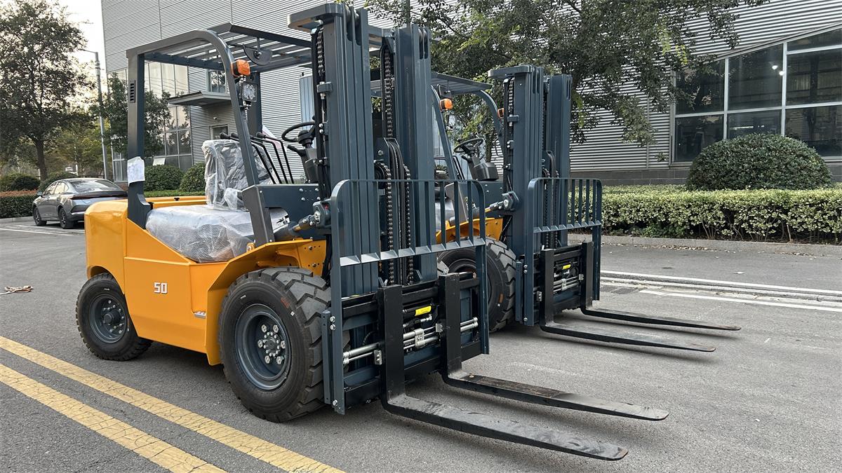electric forklift-6.jpg