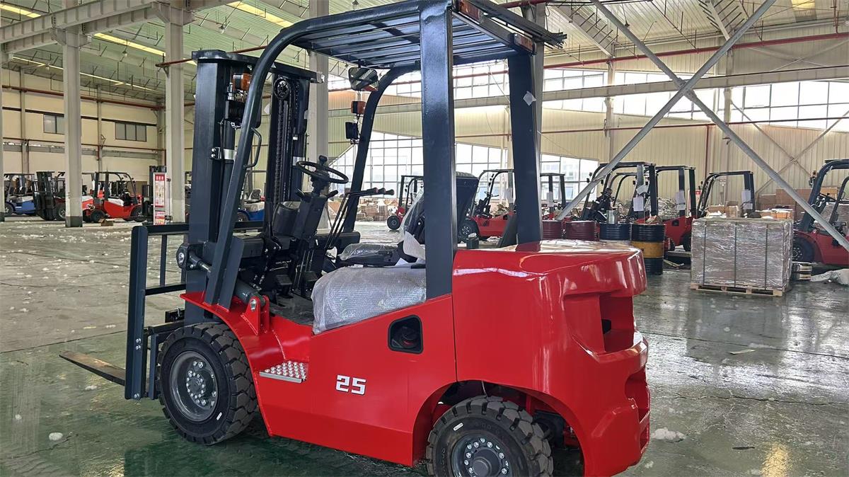 electric forklift-4.jpg