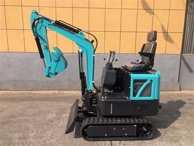 Une mini-pelle a été produite et envoyée en Italie