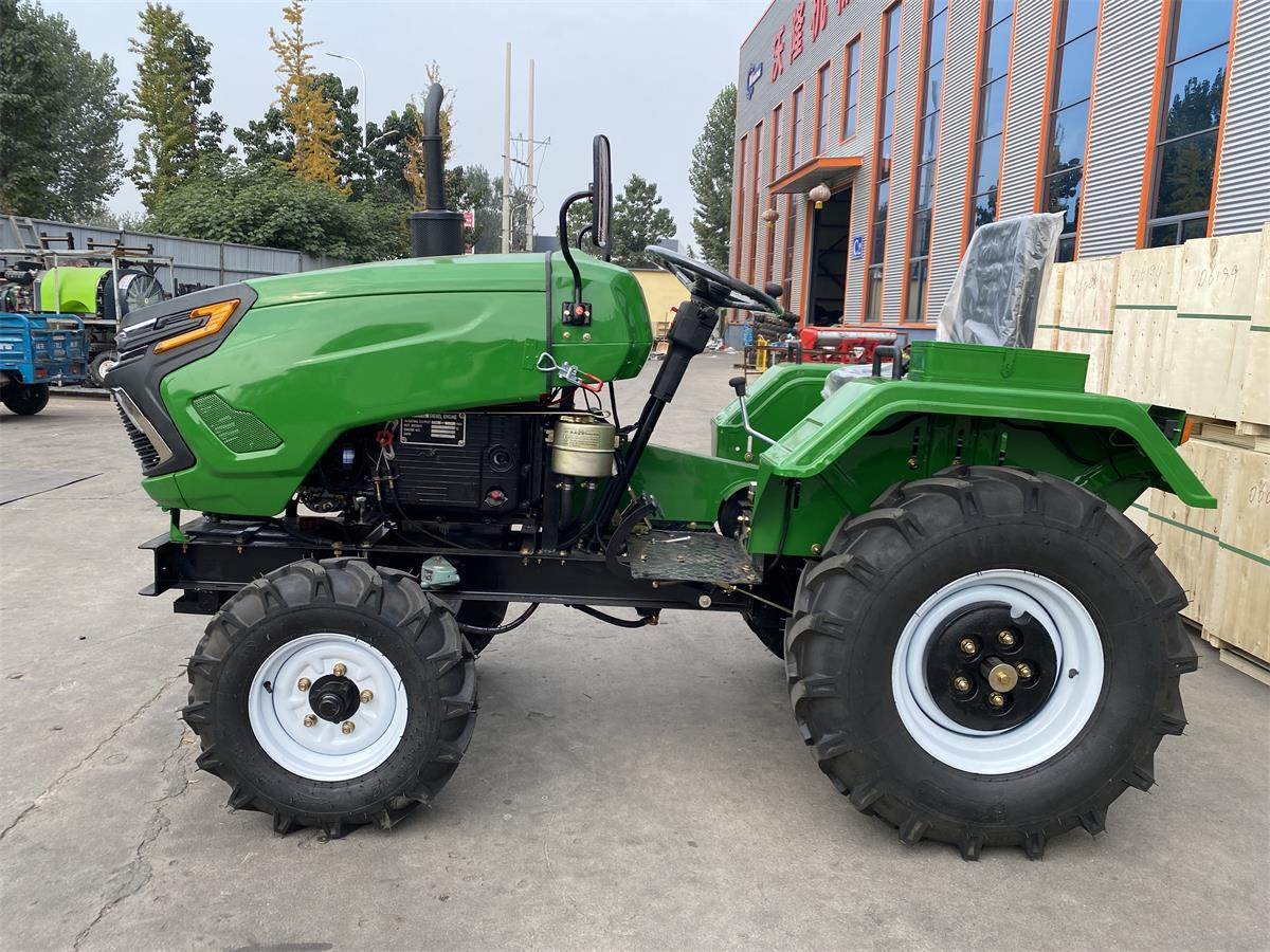 tractor(b74394b2d4).jpg