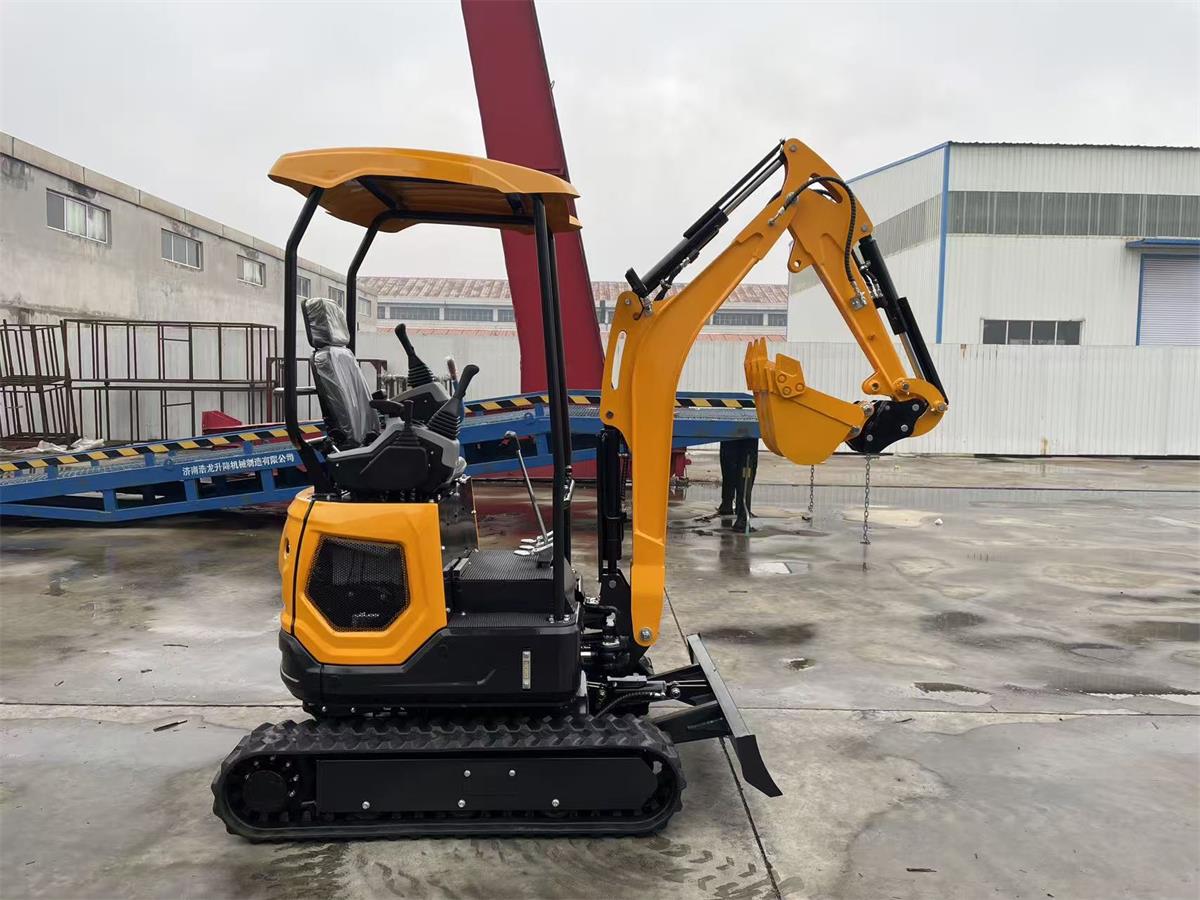 Isang excavator ang handa nang ipadala sa Estados Unidos bukas.