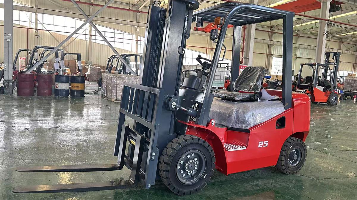 electric forklift-3.jpg